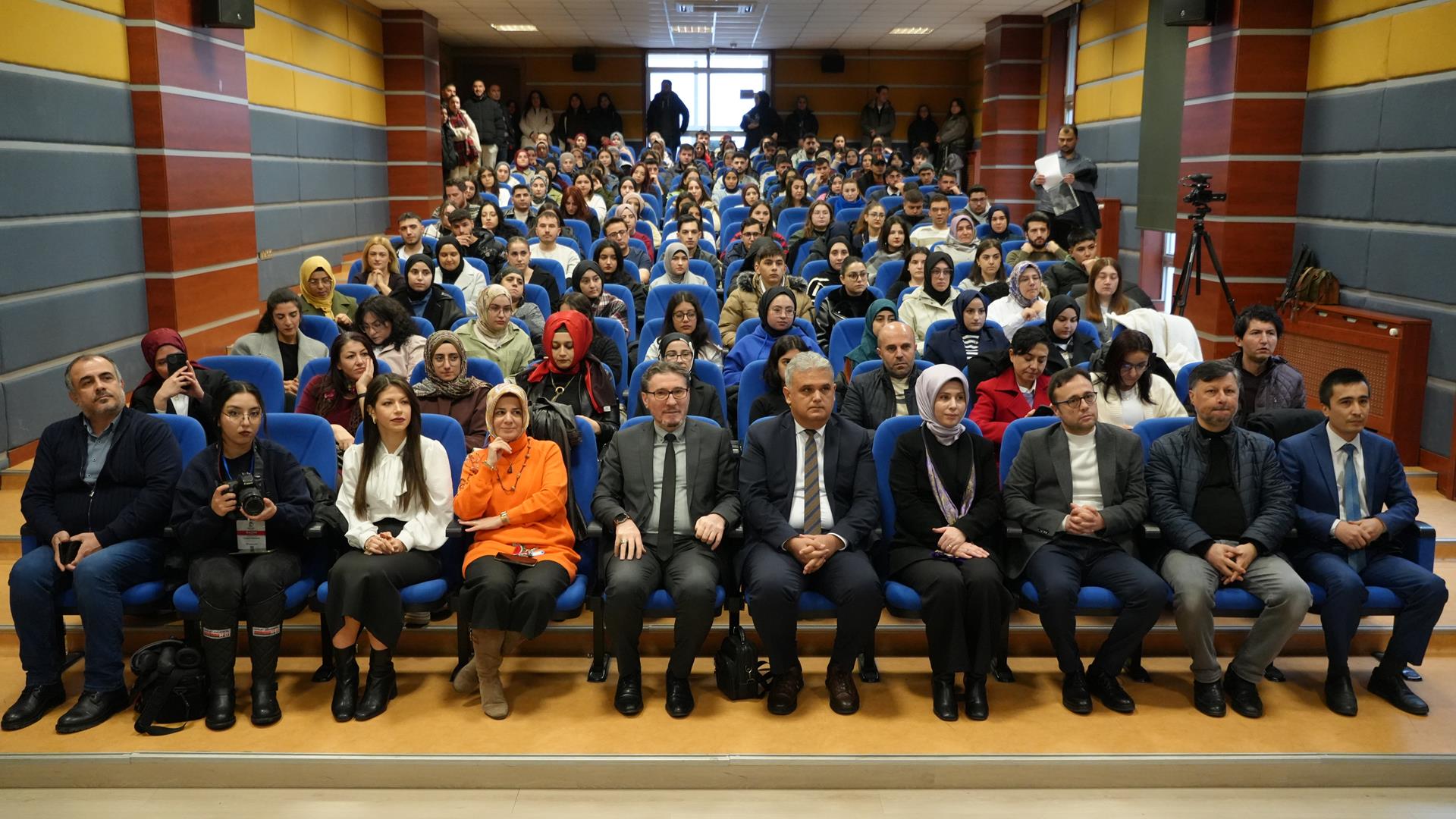 "Dîvânu Lugâti’t-Türk ve Bulunuş Hikâyesi" Konferansı Düzenlendi