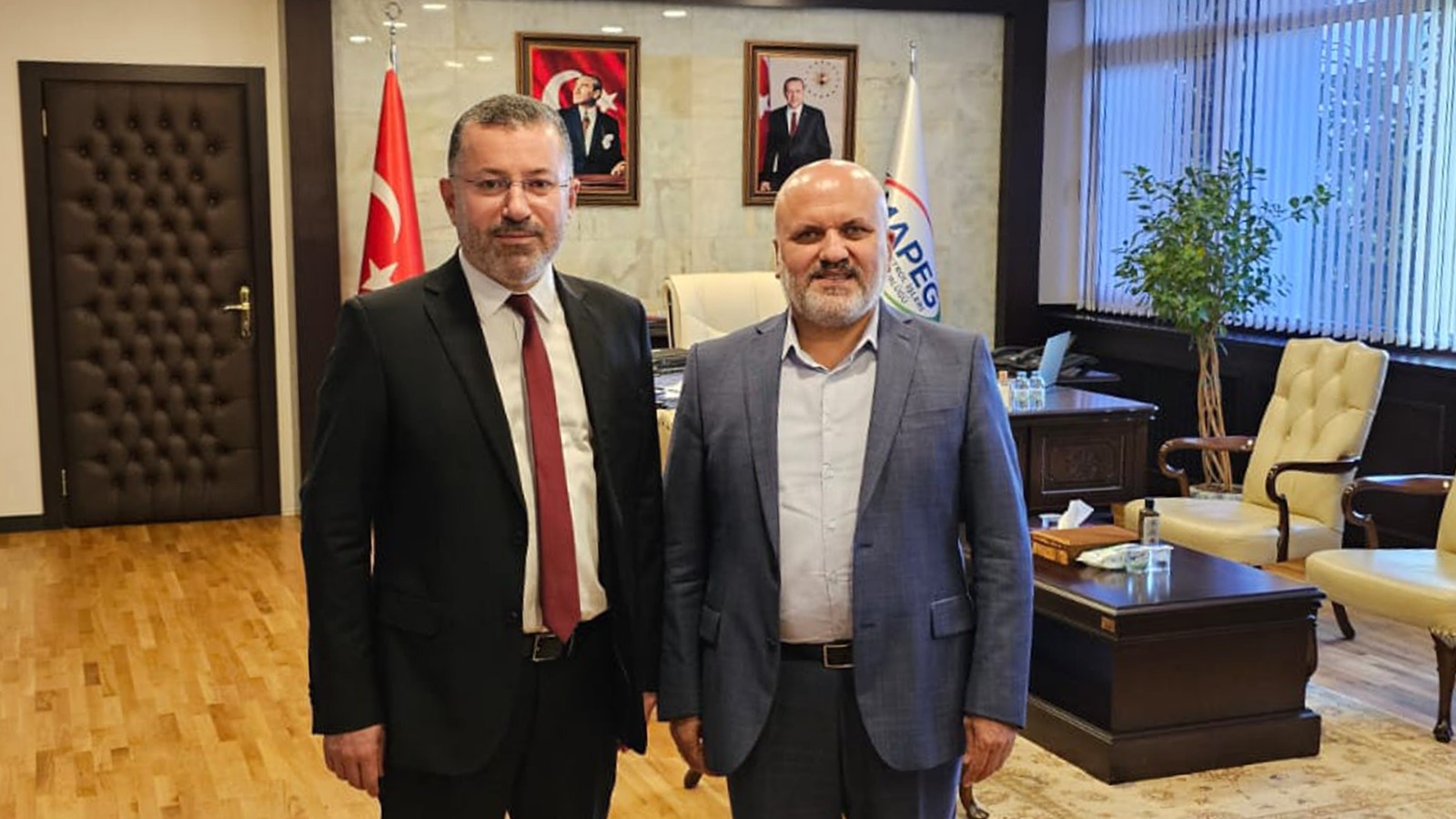 KBÜ Rektörü Prof. Dr. Fatih Kırışık Maden ve Petrol İşleri Genel Müdürü Arslan Narin ile Görüştü