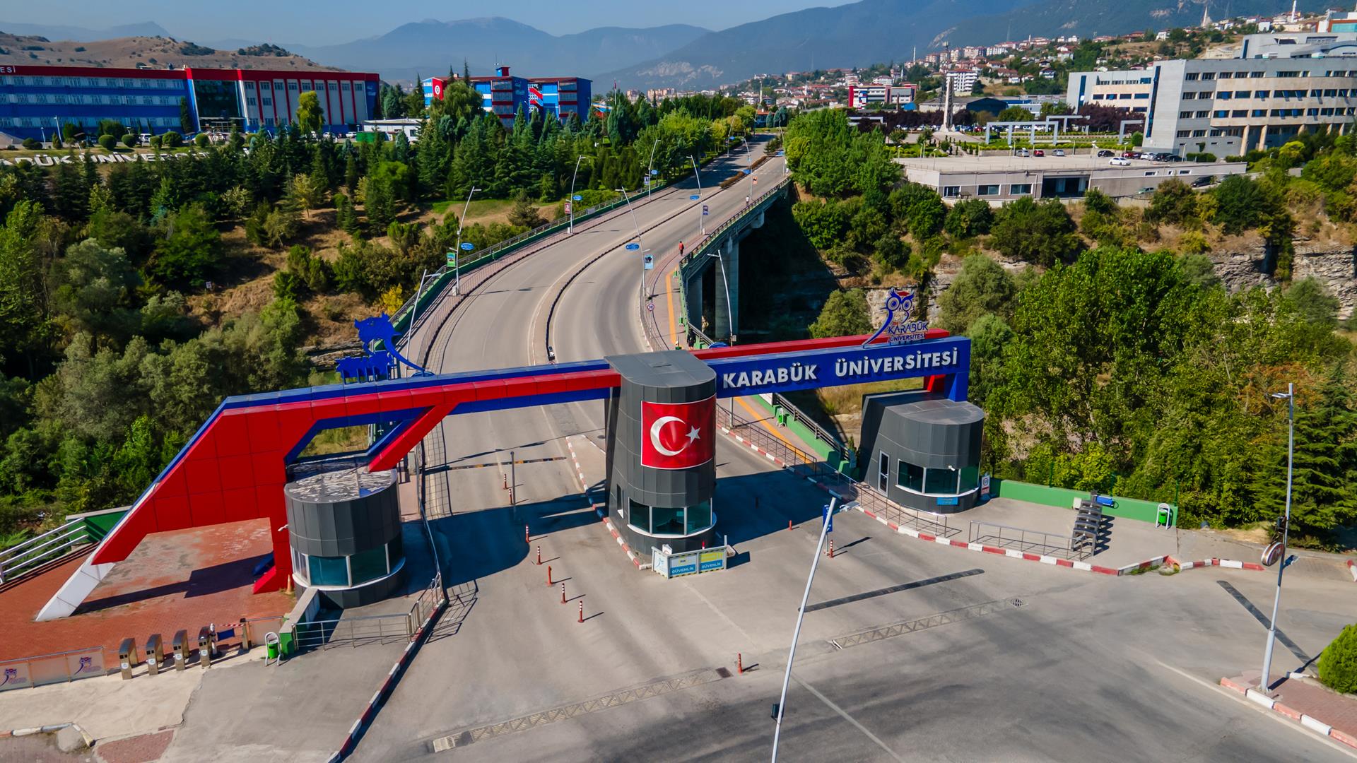 Karabük Üniversitesinde 2026 Tercih Döneminde Geleceğin Mesleklerine Yönelik Programlar Öne Çıkıyor