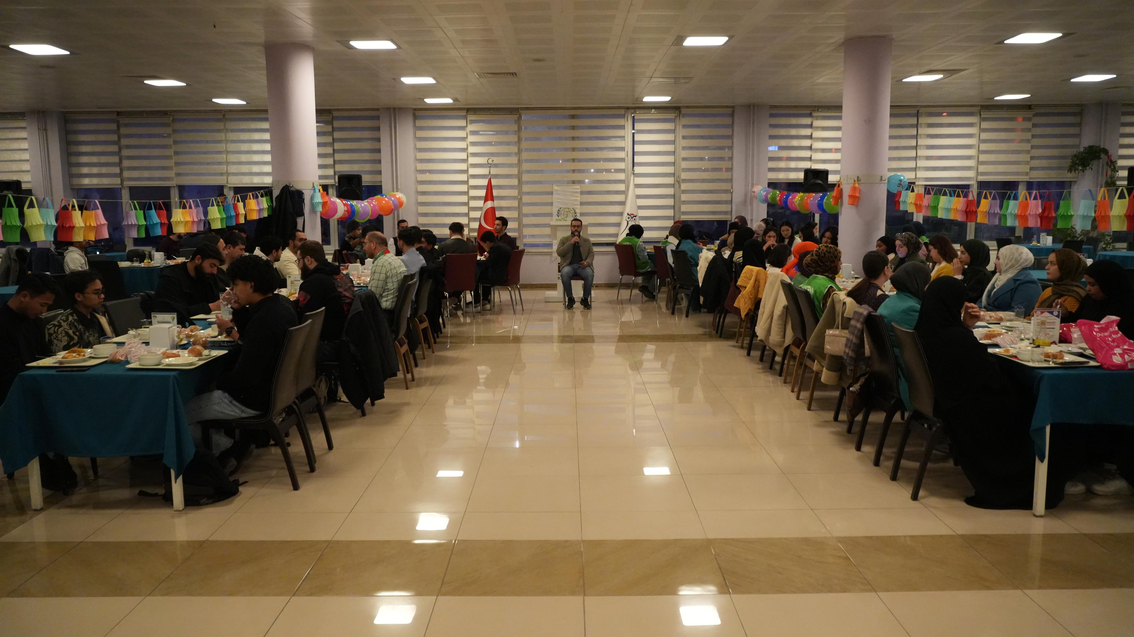 KBÜ’de Dünya Yetimler Günü ve Uluslararası Öğrenci Temsilcileri İftarı Düzenlendi