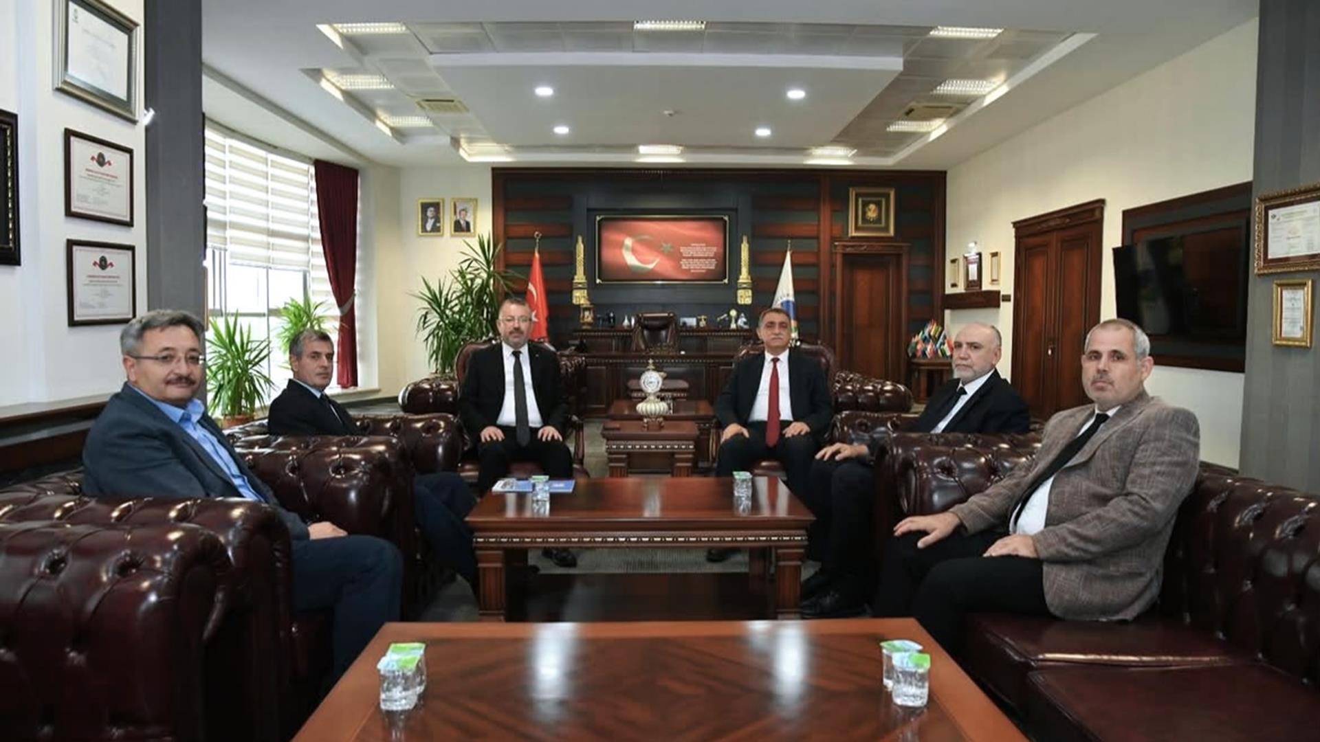 KBÜ Rektörü Kırışık’tan Kırşehir Ahi Evran Üniversitesi Rektörü Karahocagil’e Ziyaret