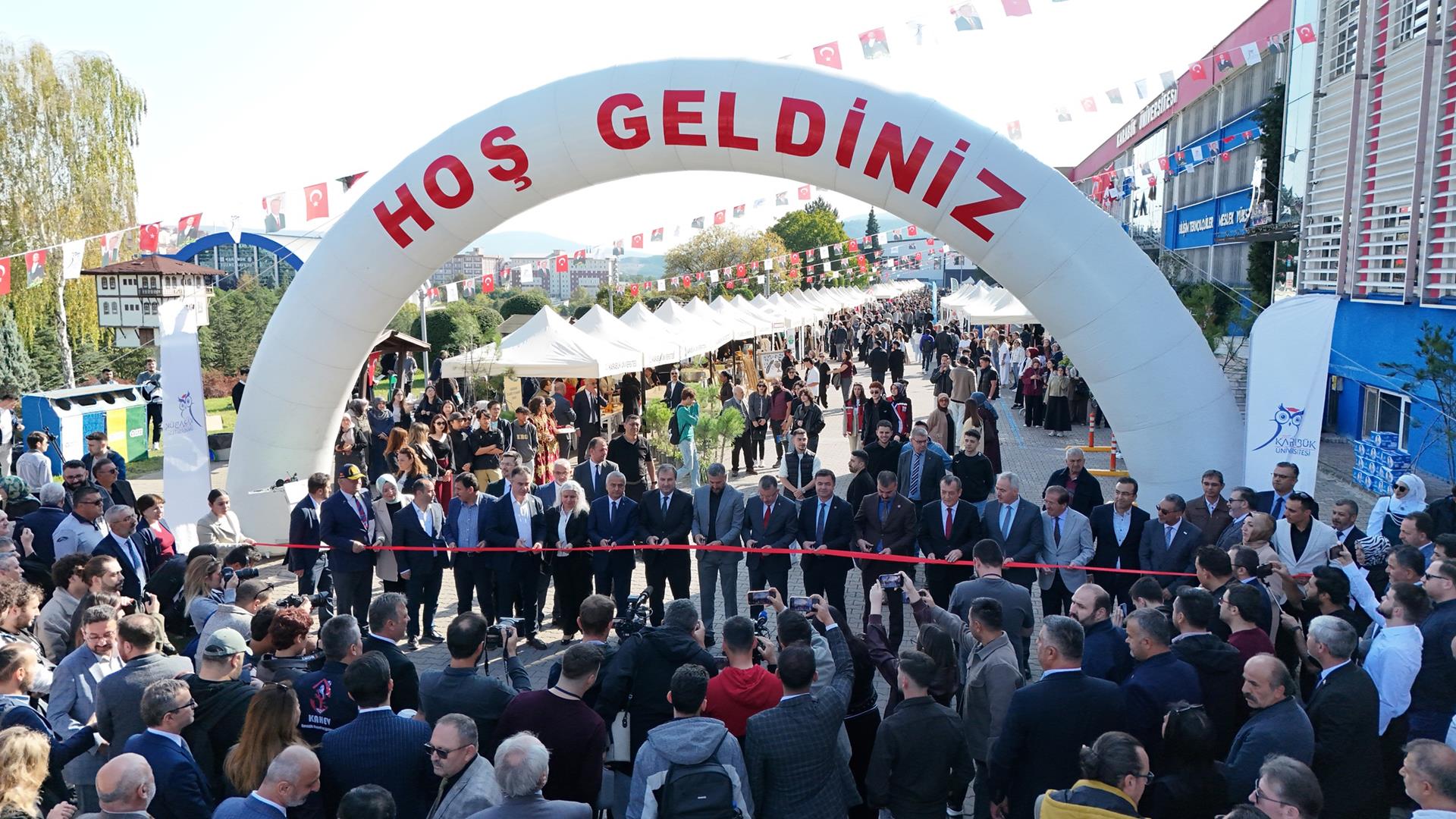 KBÜFEST 2026 Başladı: Türkiye’nin Renkleri Karabük Üniversitesinde Buluştu