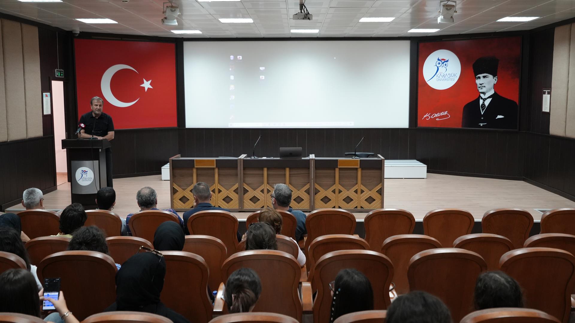 Karabük Üniversitesi Tıp Fakültesinde Yeni Öğrenciler İçin Oryantasyon Programı Başladı
